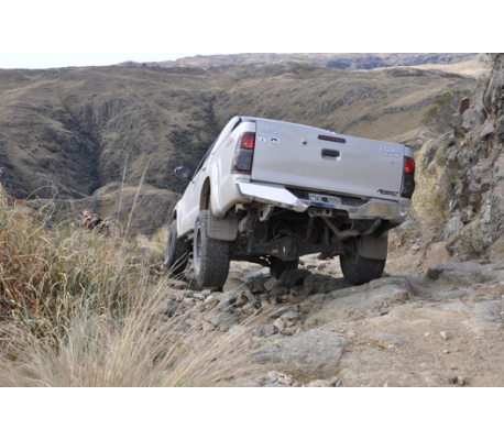 TOYOTA HILUX REAR BAR