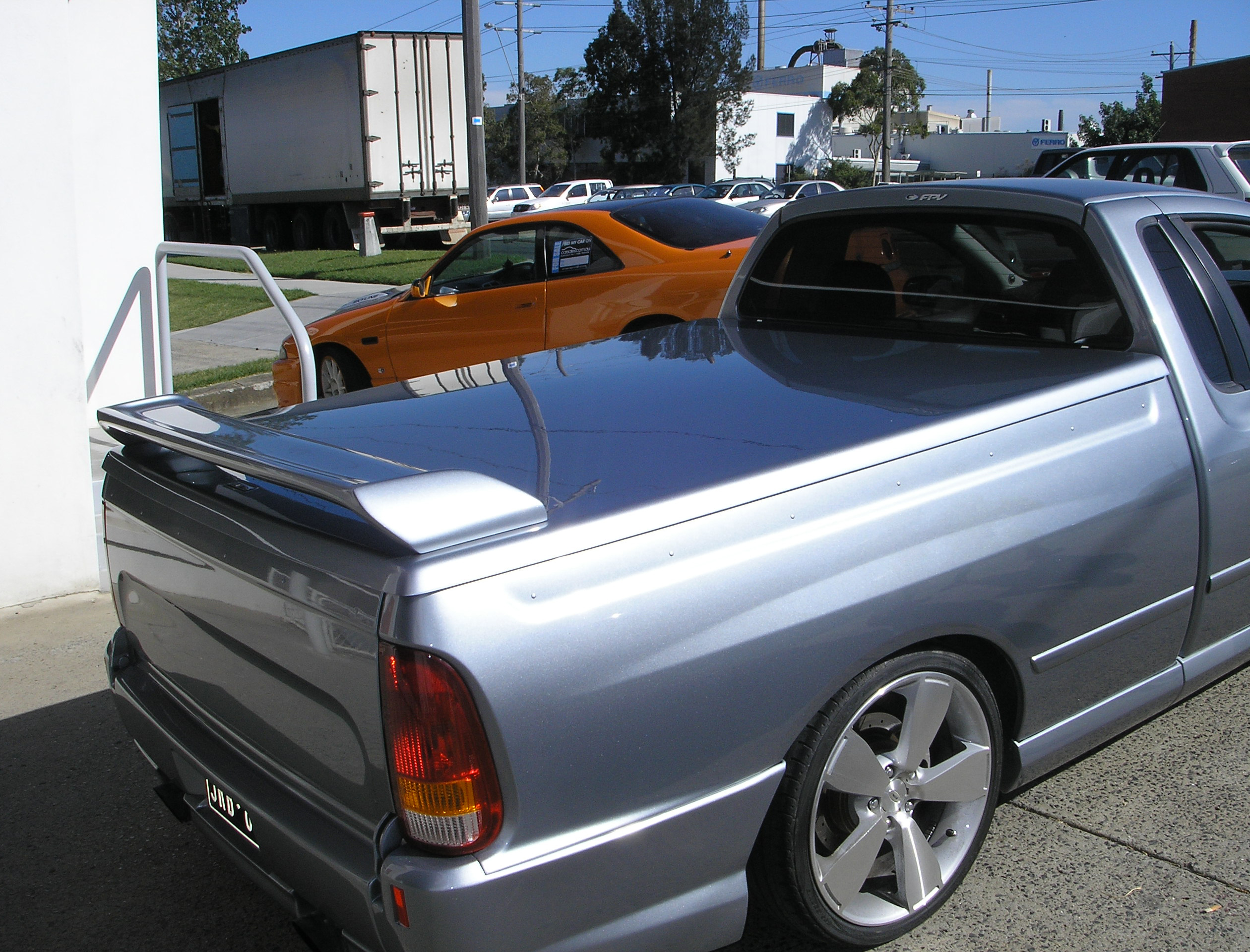 Manual Locking Hard Lid – Ford AU-BF Falcon