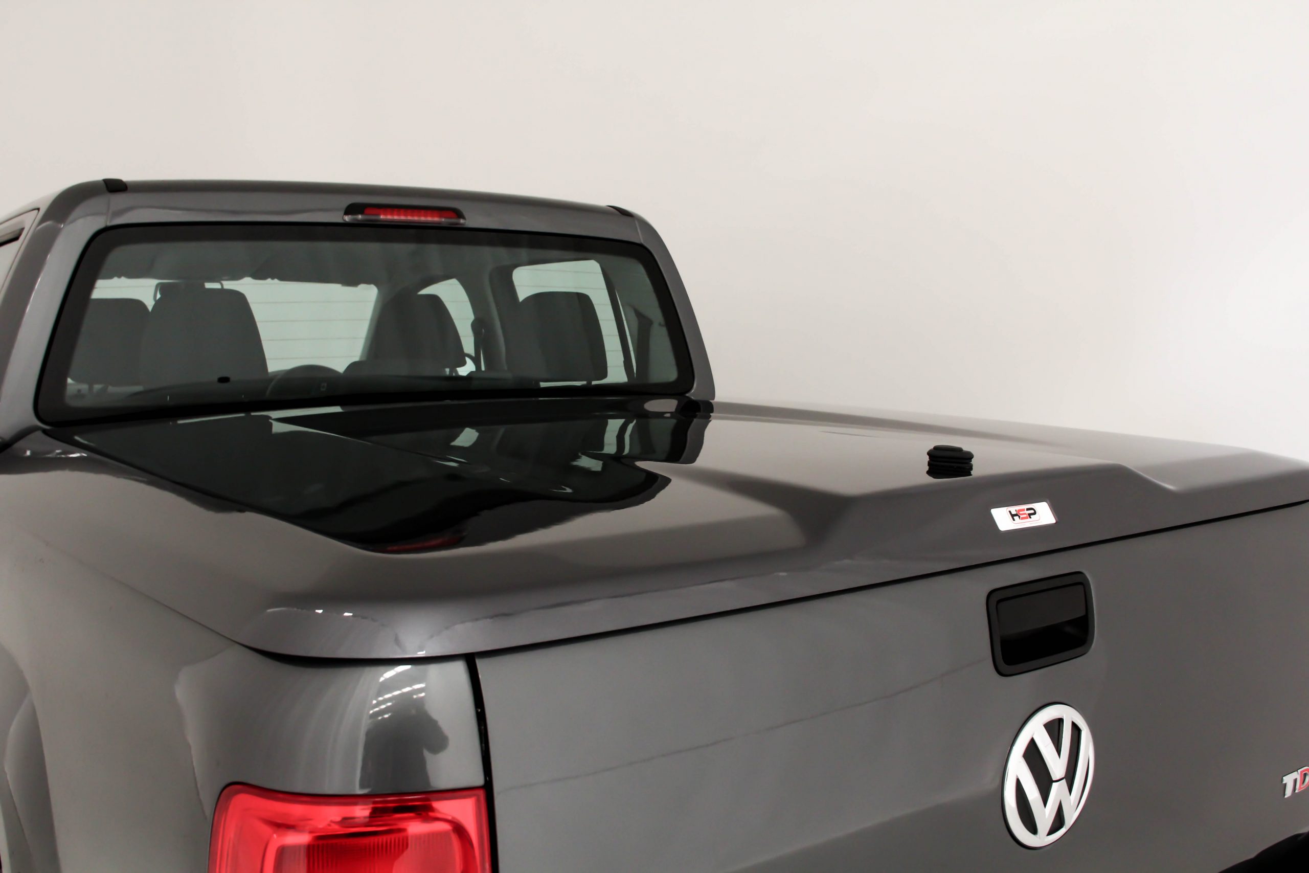 PREMIUM Manual Locking Hard Lid – Volkswagen Dual Cab Amarok